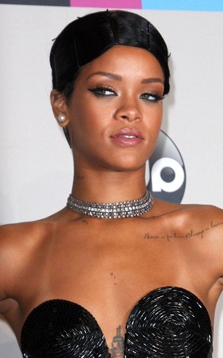 Bold Hairstyle of Rihanna