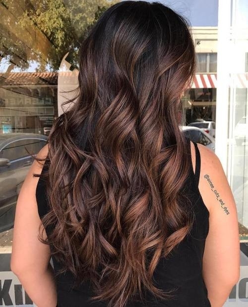 Long Wavy Brunette Hair with Soft Highlights
