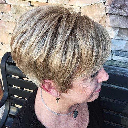 Classy Short Hairstyle for Older Women