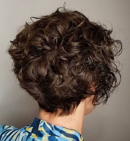 Short Hairtyle for Curly Hair