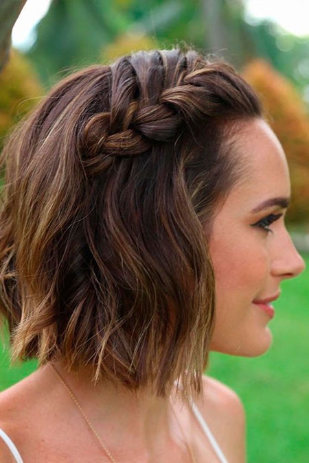 Cute and Easy Hairstyles for Short Hair