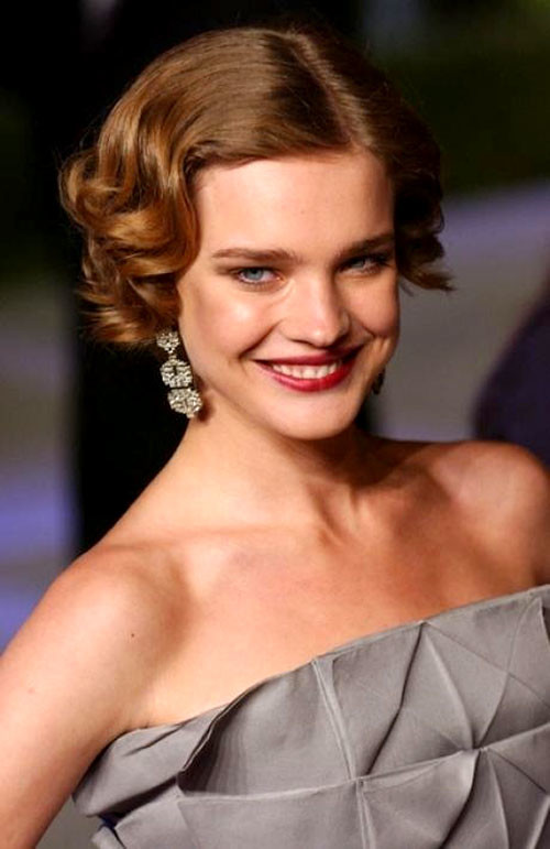 Celebs-with-short-wavy-hair