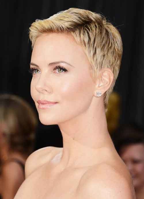 Pixie haircut for oval face