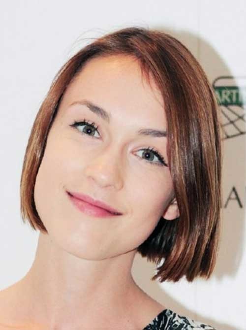 Short Straight Haircut for Fine Thin Hairstyle