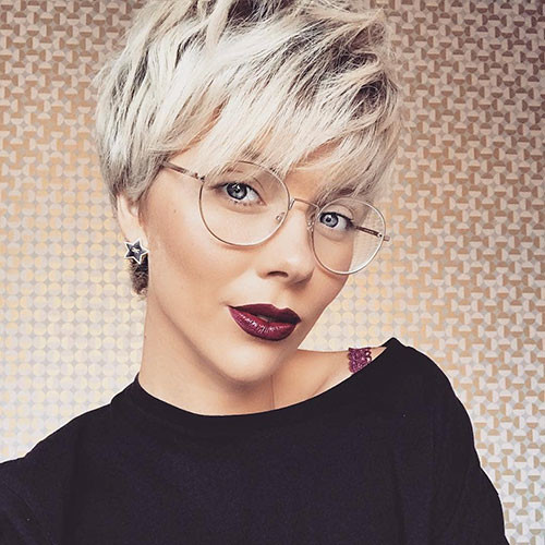 11 pixie cuts for women