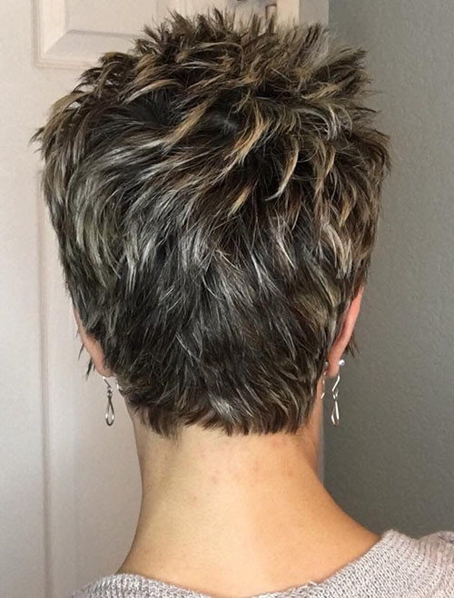 20 short pixie haircuts for older women
