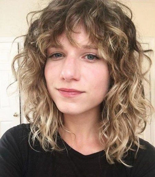 40 short layered curly hair with bangs