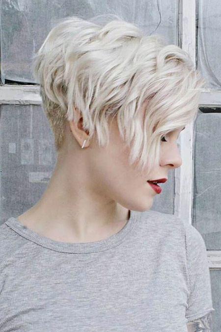 Cool Wavy Short Hairstyle