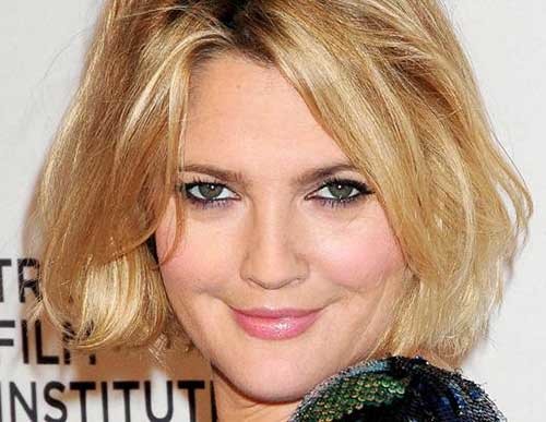 Drew Barrymore Messy Haircut for Round Faces