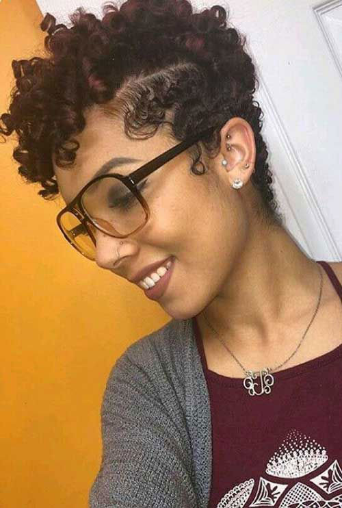 Short Curly Hairstyle Black Women