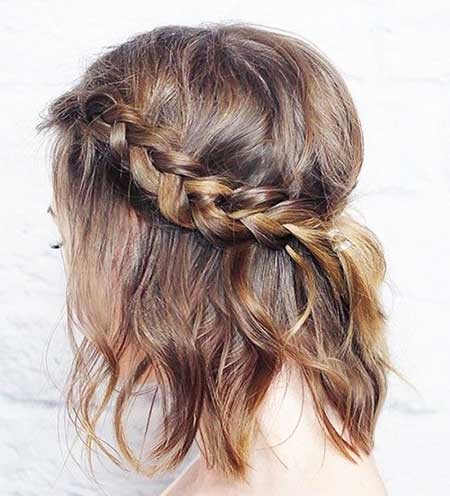Side Braid Hairstyle with Bouncy Top