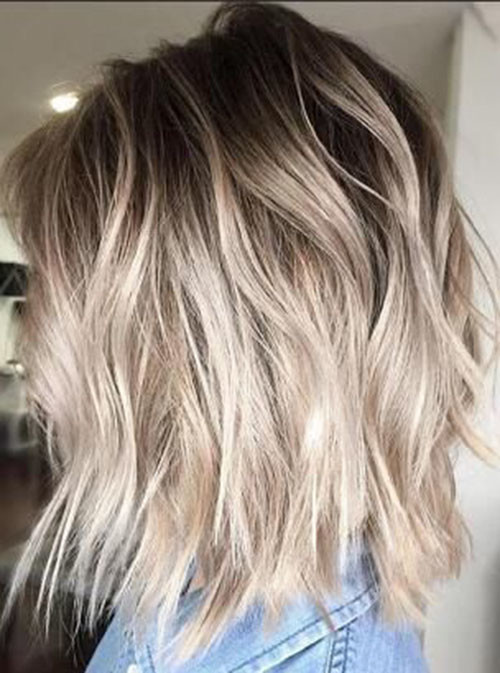 21 short light brown hair with blonde highlights