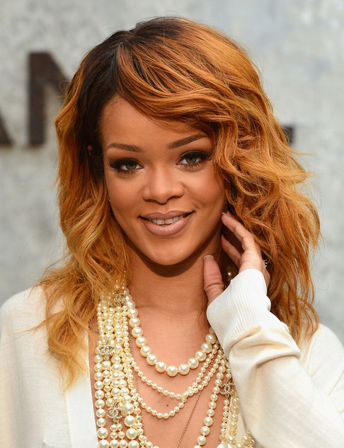 2014 Rihanna Medium Hairstyles Layers and Soft Waves