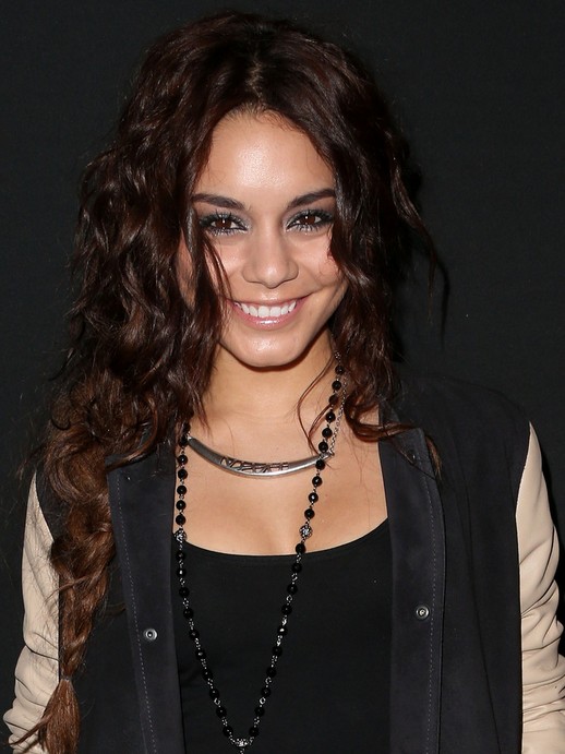 2014 Vanessa Hudgens Long Hairstyles – Side Braided Hairstyle