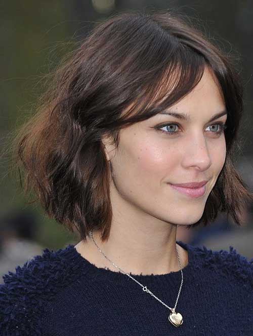 Brunette Wavy Bob Hairstyle with Thin Hair