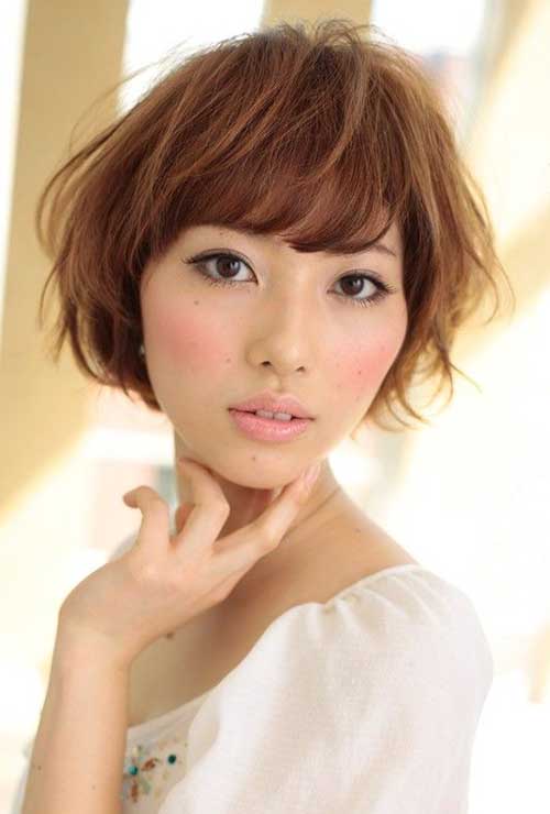 Japanese Wavy Hairstyle with Bangs