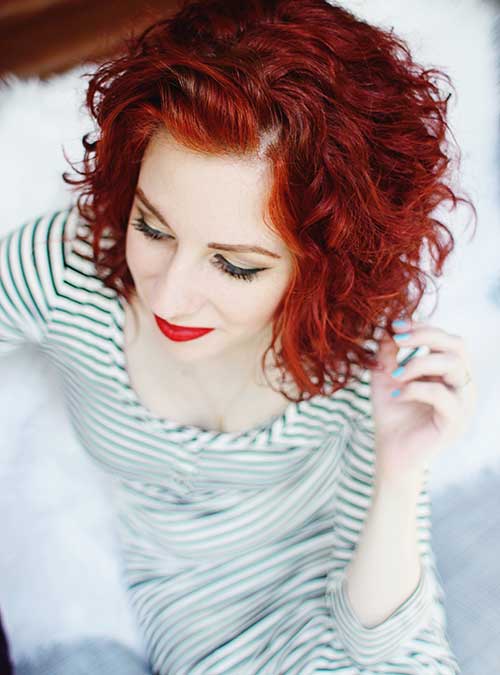 Red Curly Hairstyle for Women 1