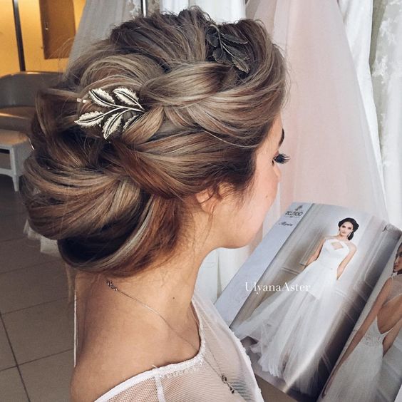 20 glamorous wedding updos for brides best wedding hairstyles 4