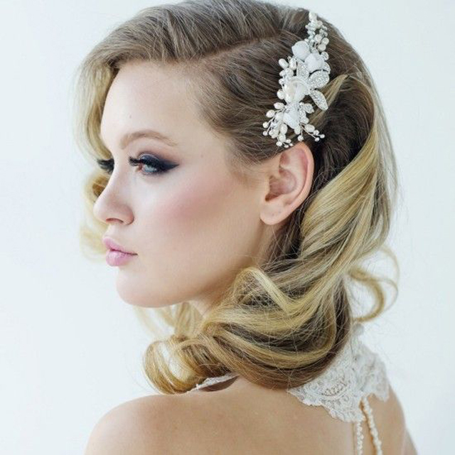 Beautiful retro hairstyle for wedding