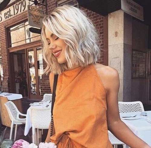Blonde Bob with Wavy Ends