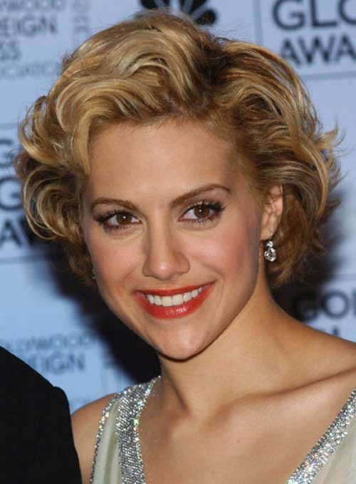 Classy Short Frizzy Curly Hair Style