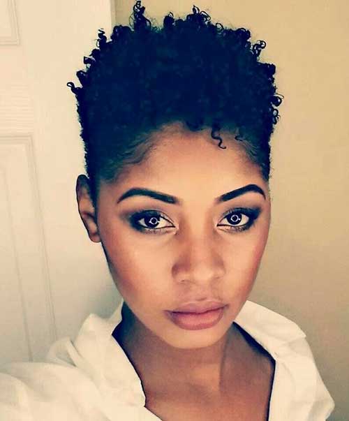 Cute Short Pixie Natural Hairstyle for Black Women