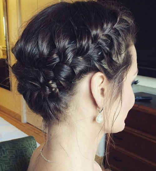 Cute and Easy Updo Hairstyle