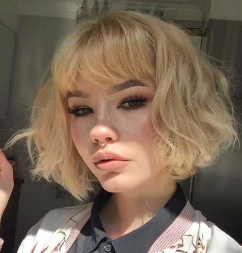 Short Blonde Hair Style with Bangs