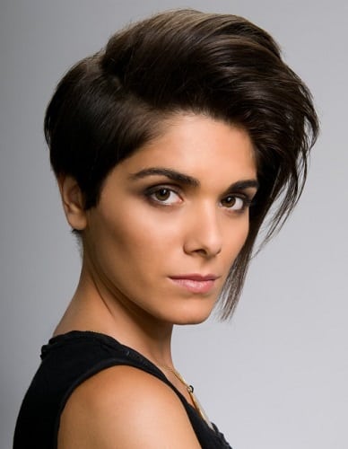 Short Hairstyles for Women with Square Faces 10