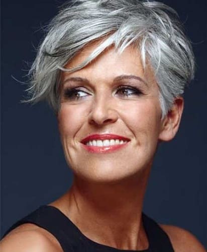 Short Hairstyles for Women with Square Faces 29