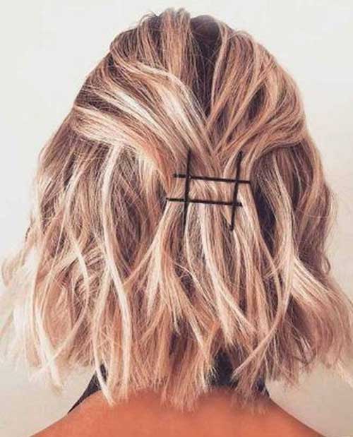 Simple Half Up Hairstyle for Short Wavy Hair