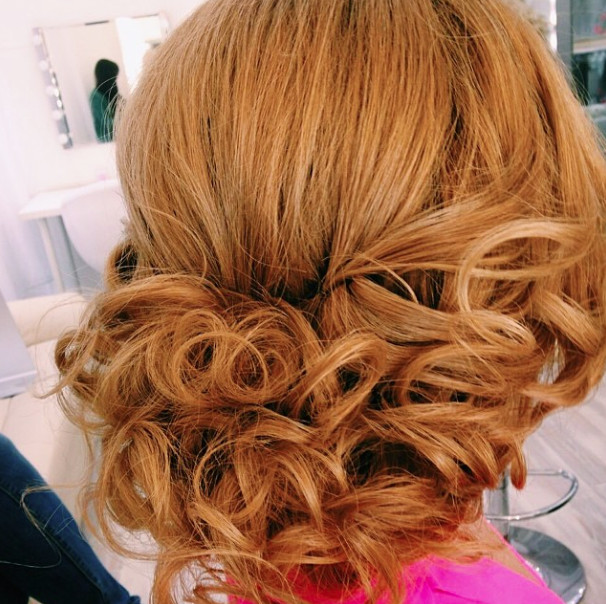 Wedding hairstyle with curls