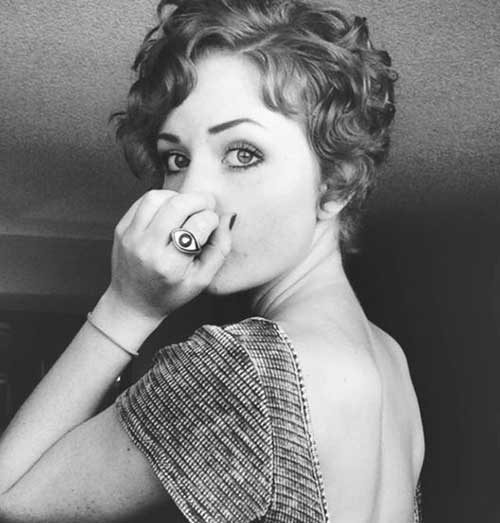 Messy Curly Vintage Hairstyle Pixie Cut