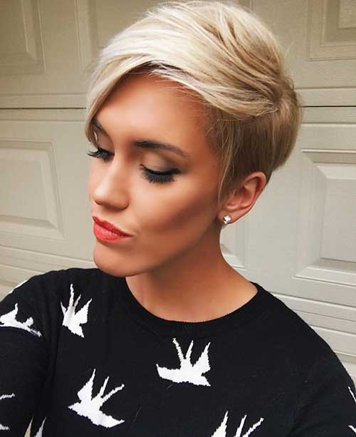 Nice Short Hairstyle for Oval Faces