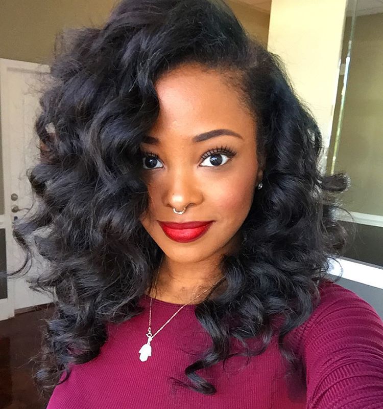Sexy long black curly hairstyle for black women