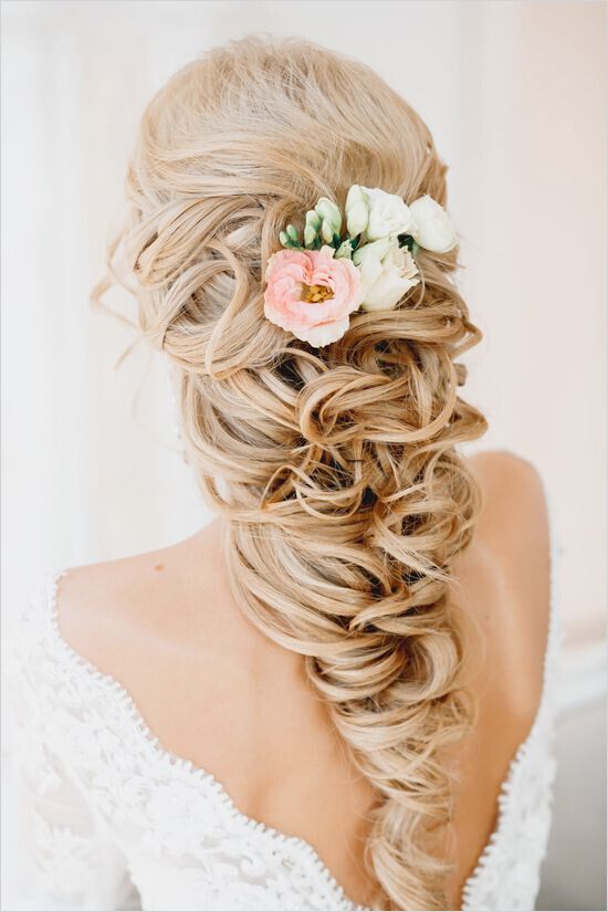 Wedding Hairstyle for Long Blond Hair