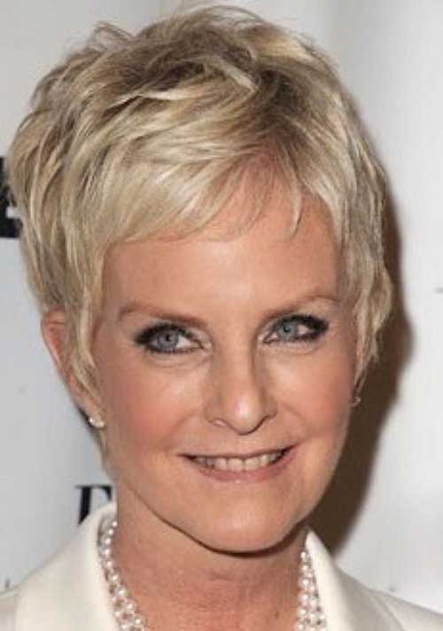 18.Pixie Haircuts for Older Ladies