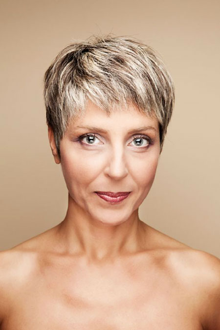 19 Older Woman with Short Hair 575