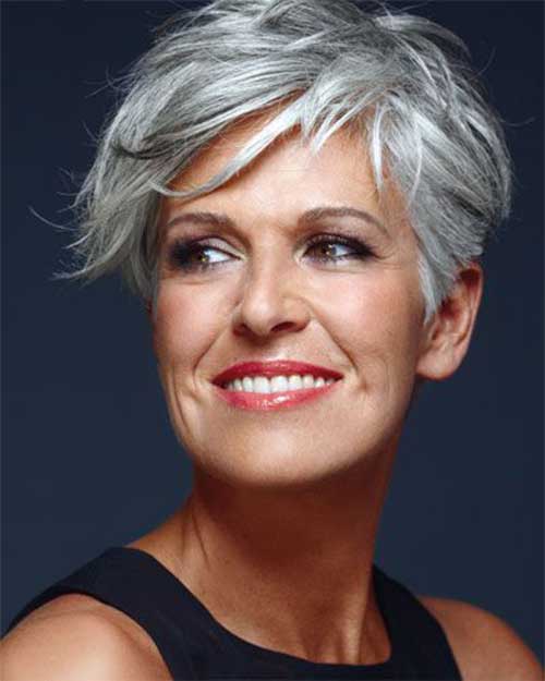 22.Pixie Haircuts for Older Ladies