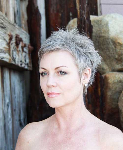 23.Pixie Haircuts for Older Ladies