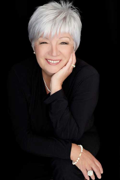32.Pixie Haircuts for Older Ladies