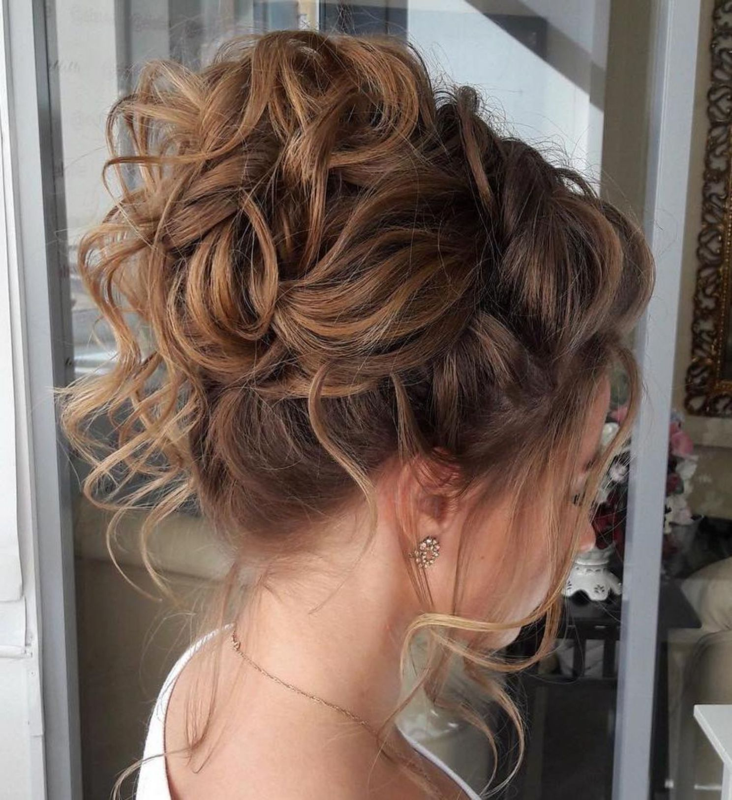 Crown Buffet Hairstyle