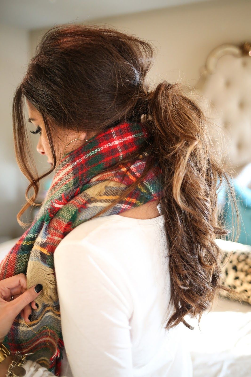 Cute ponytail hairstyle for this fall