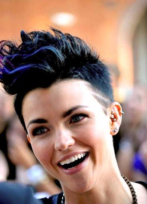 Ruby Rose’s Different Short Sipked Hairstyle