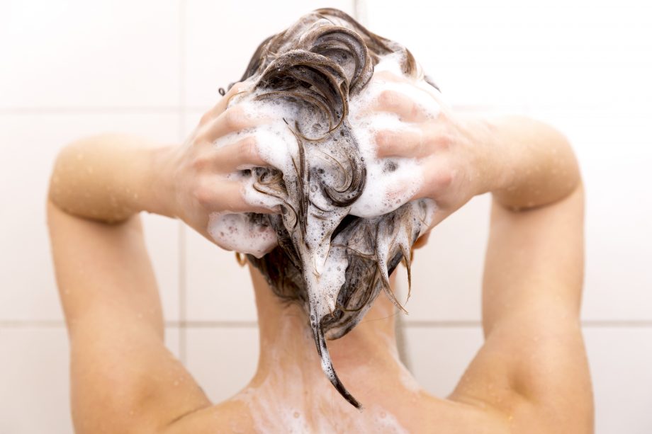 Washing fine hair