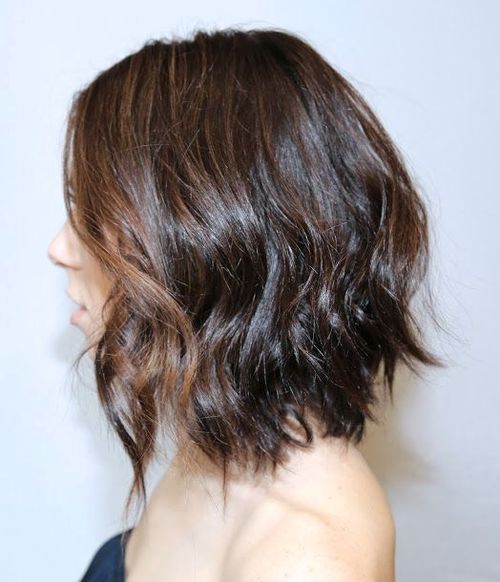 A line Bob with Loose Messy Waves