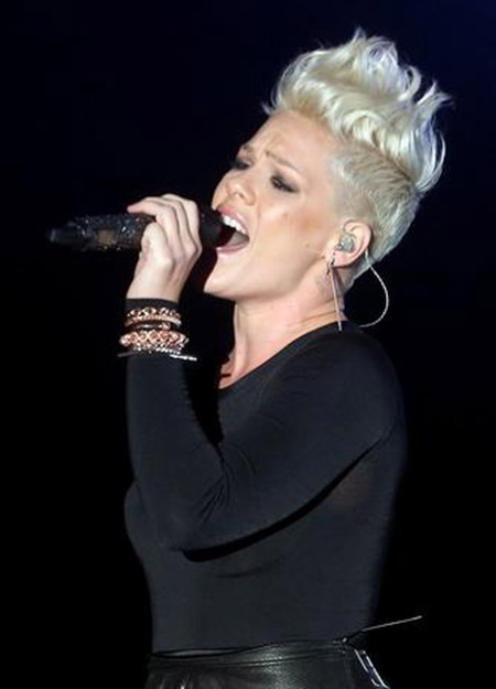 Pink’s Awesome Funky and Spiky Pixie Cut