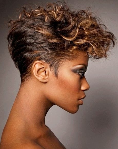 Quick Short Weave Hairstyles for Women 4