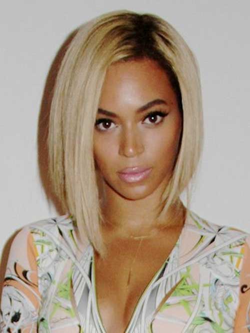 Beyonce’s Straight Blonde Bob Style