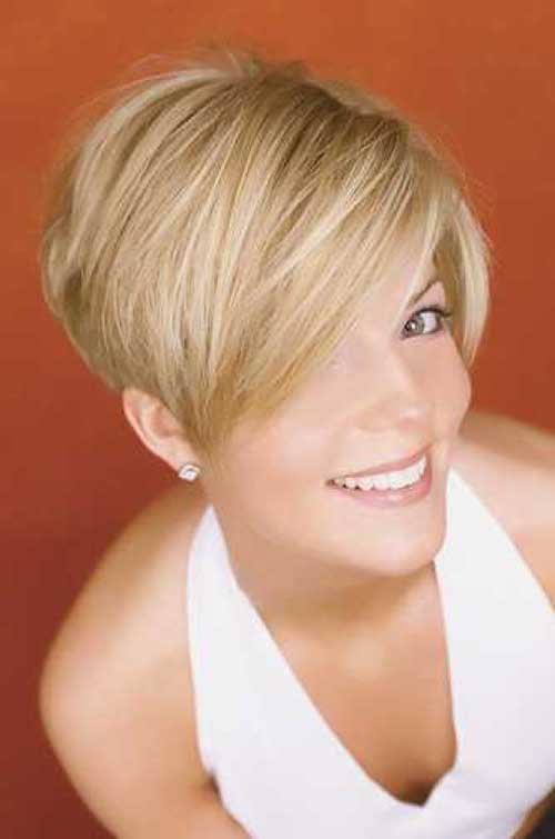 Short Hairstyle with Razor Cuts